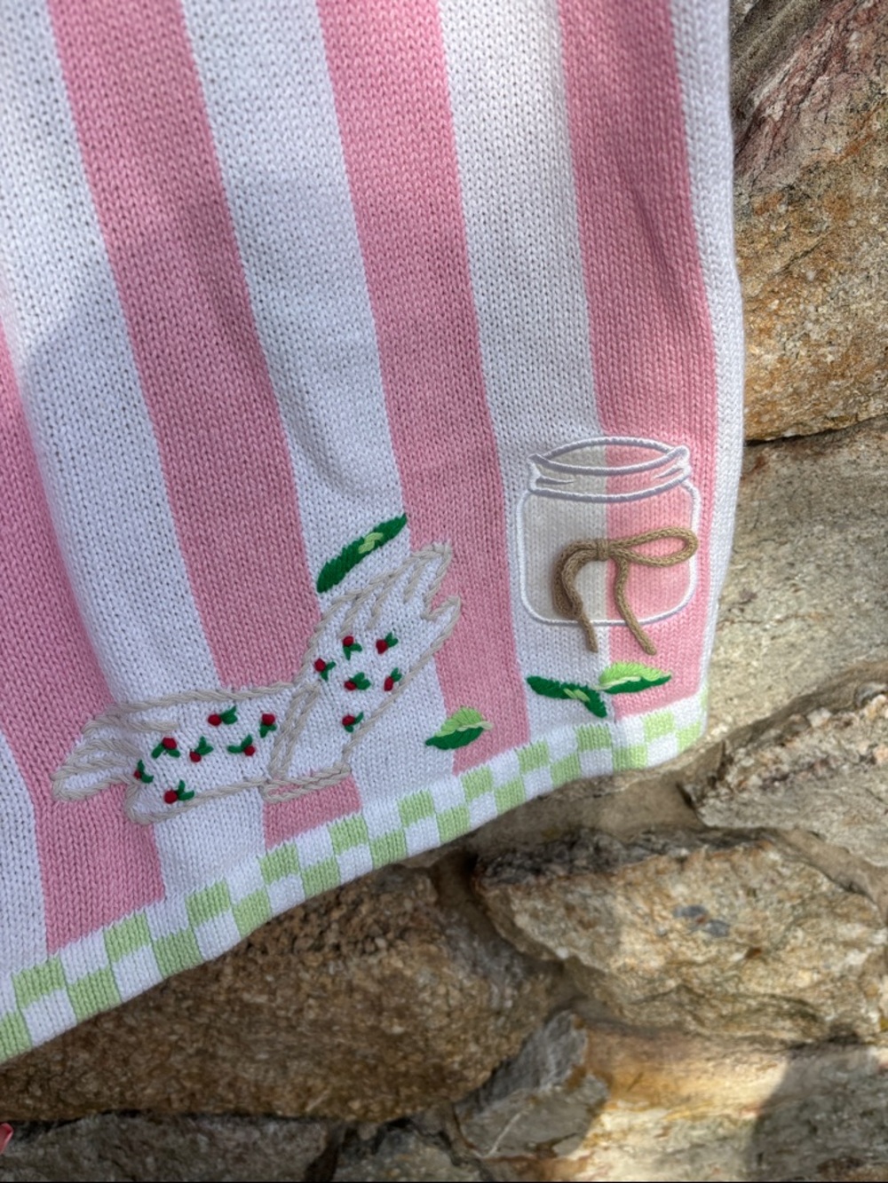 Vintage Pink & White Striped Embroidered Short-Sleeve Cardigan with plants - Picture 4 of 7